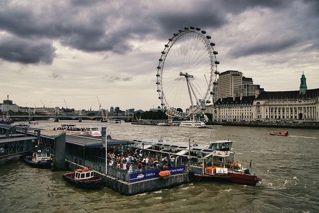 Bank of England building exterior with overcast London sky and city workers passing by